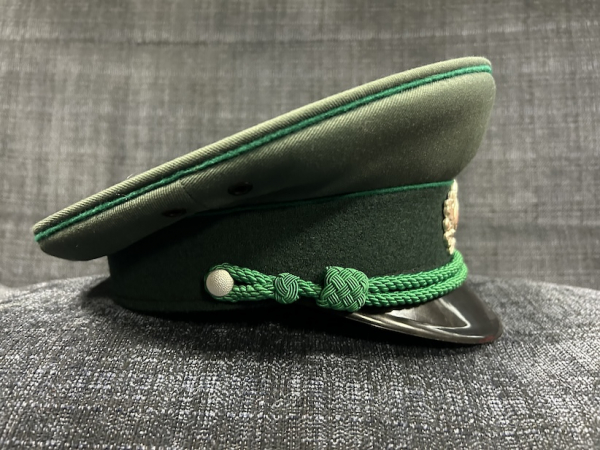 Originale Mütze der Volkspolizei der DDR - Requisite Video "Loch in der Mauer"